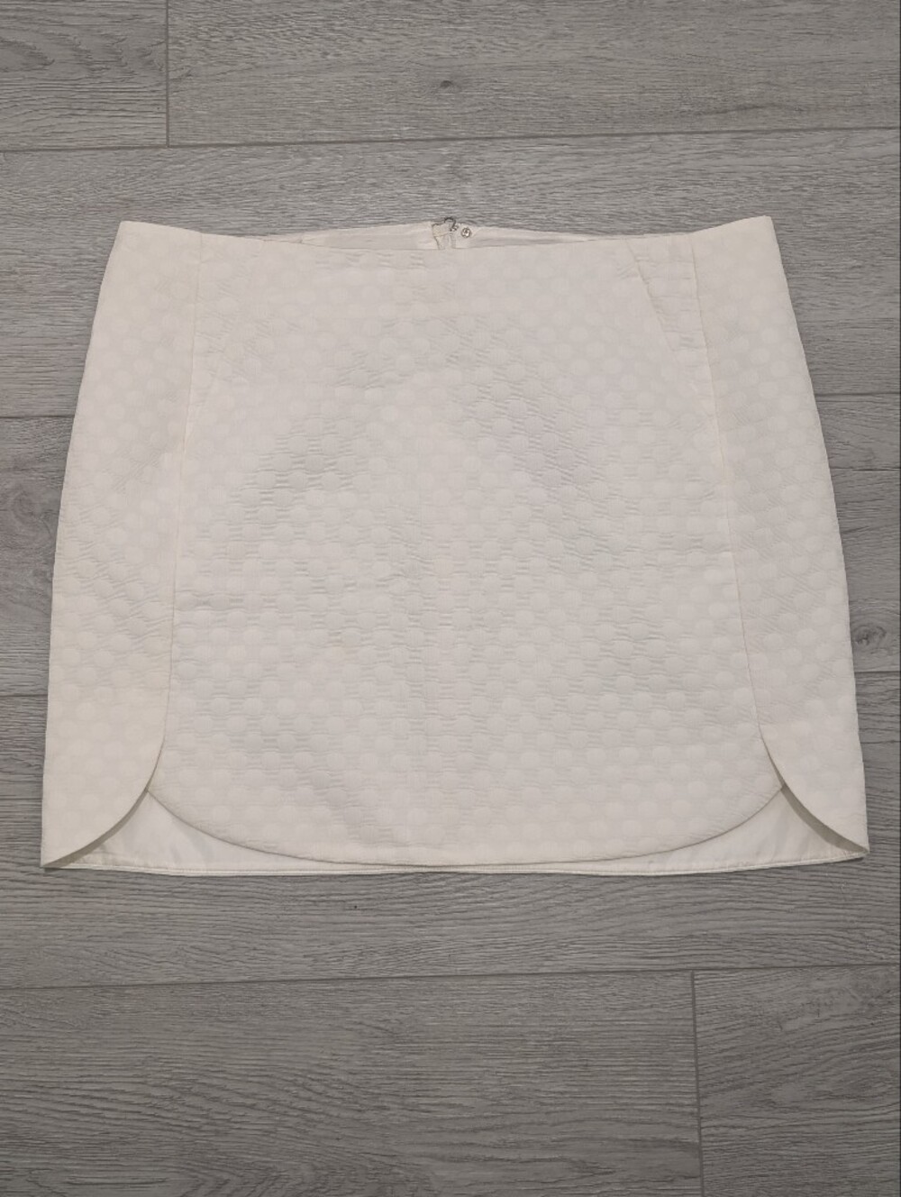 Womeen's White Textured Skirt